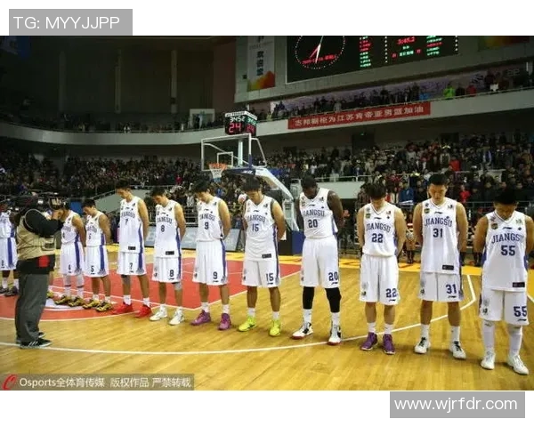 南京网球队的反击革新之路：重塑战术与团队精神的全新探索