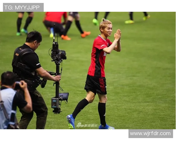 足球明星的辫子风潮：从场上到场外的时尚与个性展示